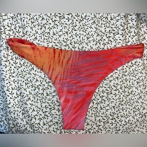 SKatie Alana bottoms size small